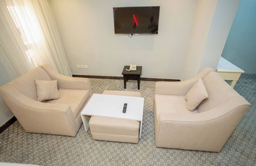 Al Olaya District Apartment | LP28.4 - Chic Studio Apt in Olaya District