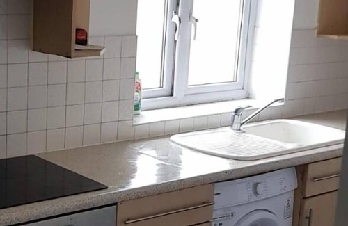 Luton Apartment | LU4-1 Lucullan