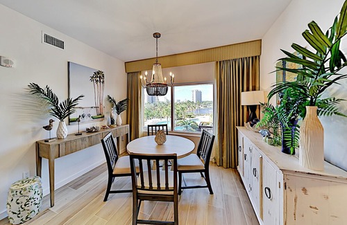 Sandestin Condo | Luau II | Ocean Blvd 2-Unit Retreat | Heated Pool & Gym | Steps to Beach