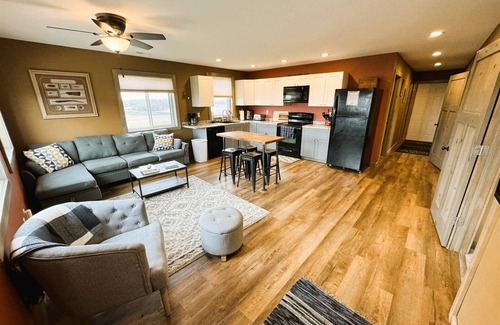 Waubay House | Lucky`s Hide - Hunting/Fishing Cabin Near Waubay in Northeast SD