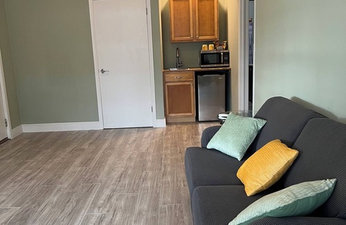 Carrabelle Apartment | Lucy’s Beach Hideaway, 2 block to restaurants & waterfront