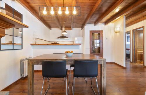 Arties Apartment | Luderna - Apartamento con terraza Rouche