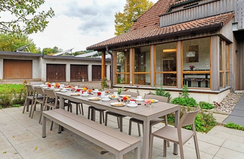 Huzenbach House | 'Lug Ins Tal - 2 Häuser' with Mountain View, Private Terrace and Wi-Fi