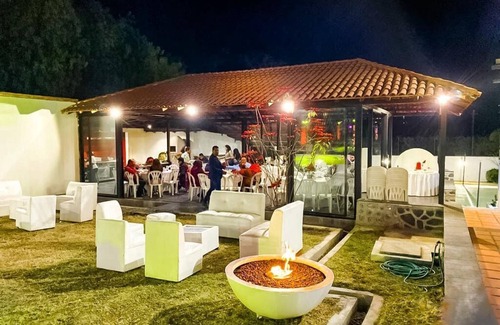 Ixmiquilpan Villa | Lujosa Casa Tipo Villa Cerca de Grutas Tolantongo