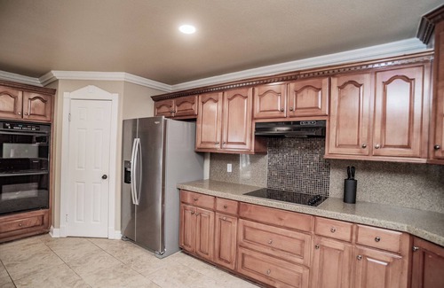 Luling Other | Luling Ranch-Pool-Pool Table-FoosBall-Sleeps 25!