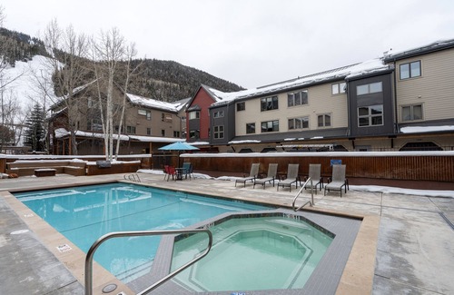 Telluride Condo | LULU LUXE- Condo with Loft and Great Community Amenities, Next to Chair 7