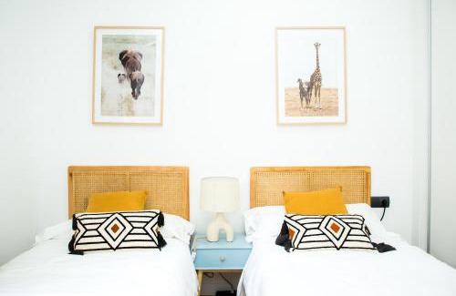 Valladolid Apartment | Luminoso Apartamento NUEZ - Zonas verdes, Wifi, Aparcamiento gratuito