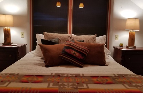 Mancos House | 'Luna Mesa' 5 minutes from Mesa Verde National Park & 35 minutes from Durango