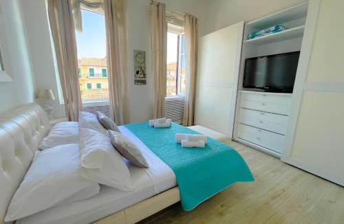 Nettuno Apartment | LUNA SUL PORTO Seaview Apartment - Bright and Spacious Flat in Central Nettuno, Steps from the Marina, Beaches, and Train Station