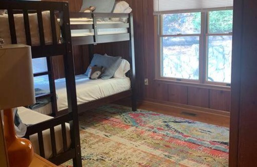 Lake Lure House | Lure Me Inn - WALK to all resort amenities