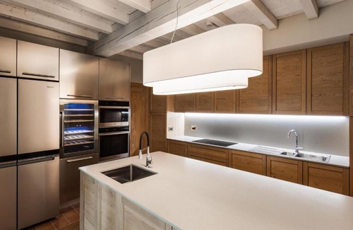 Castel San Pietro Terme House | Lush holiday home in Varignana with bubble bath