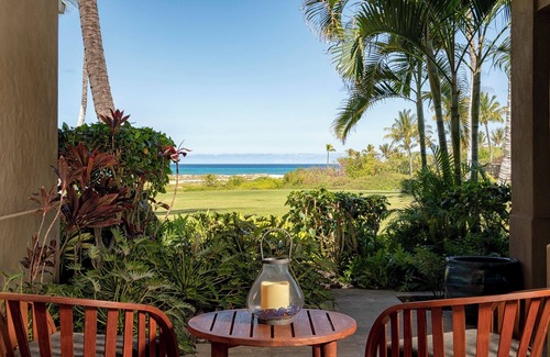 Kaupulehu Villa | Lush Oceanview Villa w/Hot Tub & AC - Fairwayfront at Hualalai: 3101 Kumukehu