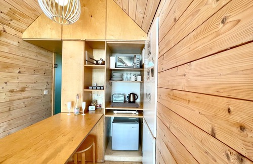 Brightlingsea Cottage | Lushna Petite 2 at Lee Wick Farm Cottages & Glamping