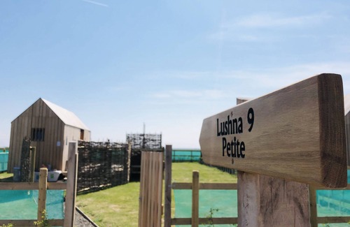 Brightlingsea Cottage | Lushna Petite 2 at Lee Wick Farm Cottages & Glamping