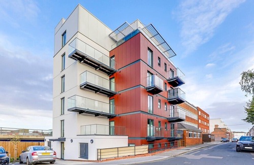 Luton Apartment | Luton Cozy and Lovely Stay for Contractors