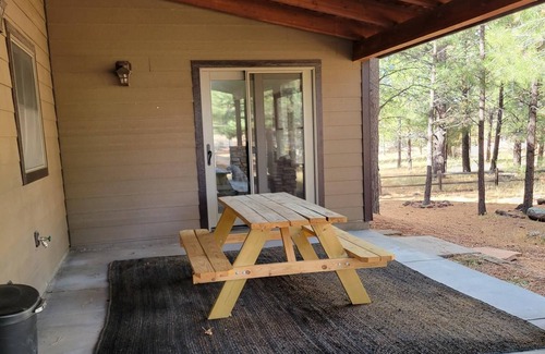 Williams Cabin | Lux 4 bed Cozy Chalet in the pines Near Grand Canyon/Downtown Williams/Bearizona