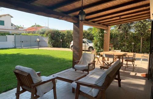 Fregenae House | Lux Beach Villa con piscina a 200m dal mare