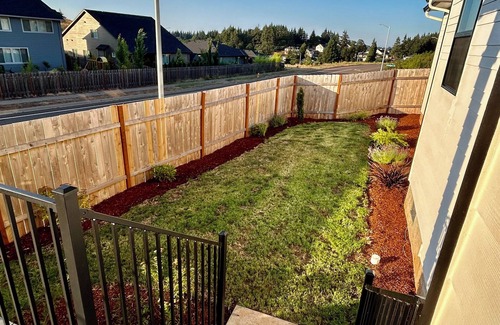 Sunnyslope House | Lux Design, 5 Beds, Sleeps 10, Game Room, BBQ Grill