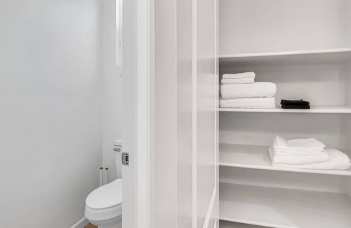 Berryessa House | Lux Primary Suite w/ Private BA