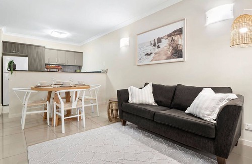 Westcourt Apartment | Lux Resort - 9 Pools Gym Free Parking