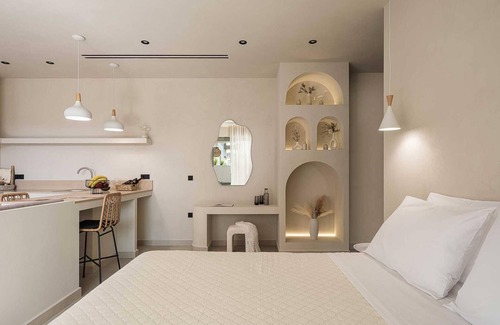 Daratsos Hotel | Lux Suite with Jacuzzi Near Beach