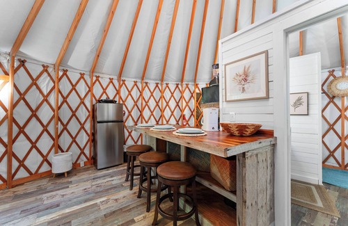 Marshall Cabin | Lux Yurt Boulder H/T Creek Frontage Buffalo River