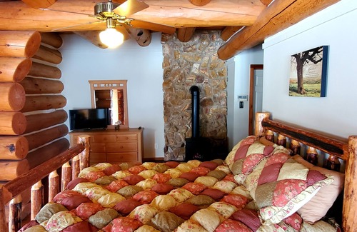 Dalton Cabin | Luxary Log Cabin, Amish Country OH