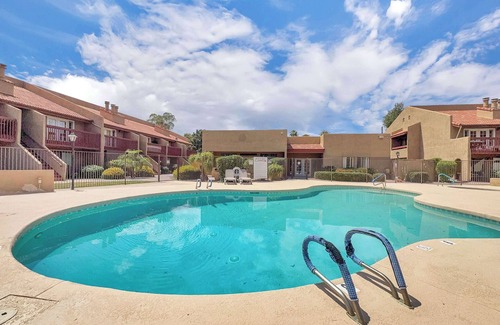 North Mountain Condo | Luxe 2BR Condo Next to Pool, Trails & Mountain