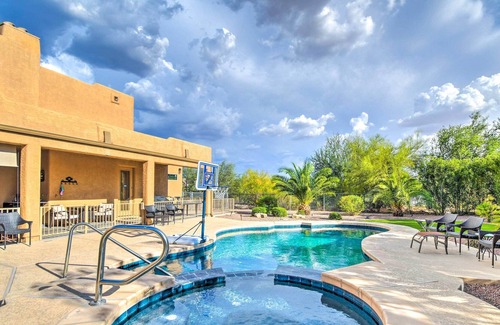 Apache Junction House | Luxe Apache Junction Escape w/ Pool & Hot Tub