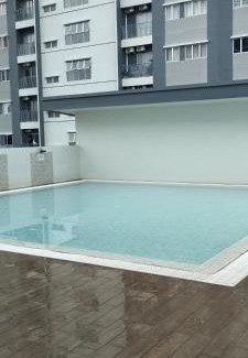Kampung Rawa Apartment | Luxe Cozy Haven in Cybersouth