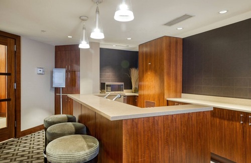 West End Apartment | Luxe Foggy Bottom 1BR w/Den, Pool & Gym, near GWU, by Blueground