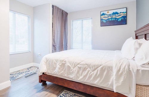 Taylorsville House | Luxe Home With Amenities