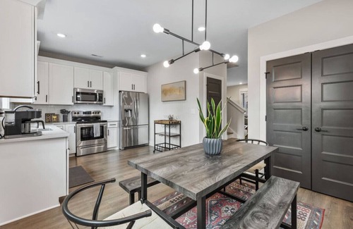 Talbot's Corner House | Luxe Home with Gated Parking, Private Balcony & 4 miles to Downtown