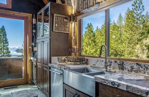 Incline Village Cabin | Luxe Lake View Lodge sleeps 18; Full-gym, Spa, & Firepit.