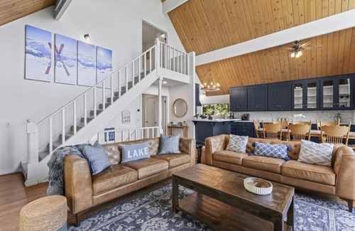 Blue Jay Cabin | Luxe Mountain Retreat! Lake & Village Close! Game Room- AC- Backs up to trails!