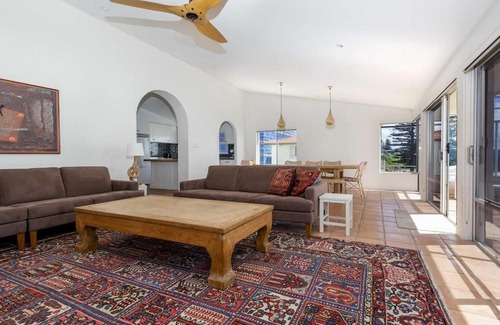 Yamba House | Luxe Oceanfront Penthouse! Yamba's best Suncrest 5