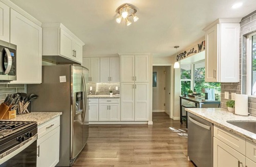 Salt Lake City House | Luxe Sugarhouse View | Massage | Backyard | Arcade