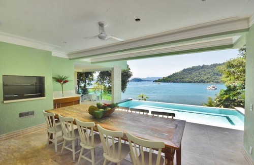 Camorim Villa | LuxoBrasil #AR18 Gala Mansion 06 Suites Angra Vacation Rental