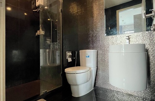 Bang Chak Apartment | luxurious Condo W/Train access