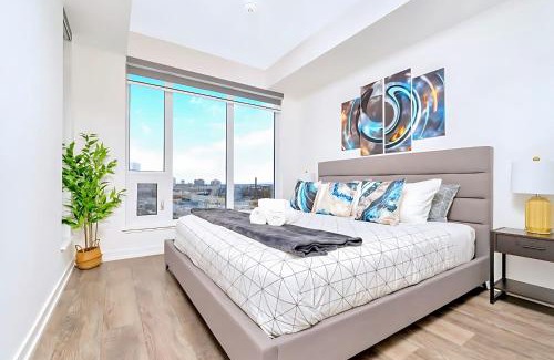 Kitchener Apartment | Luxurious 1BR Condo - Stunning City Views