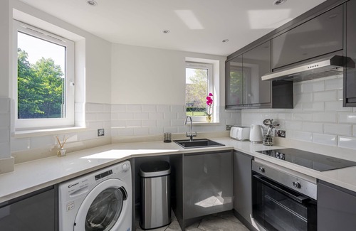 Chelmsford Apartment | Luxurious 2 Bed Free Parking nr Chelmsford City