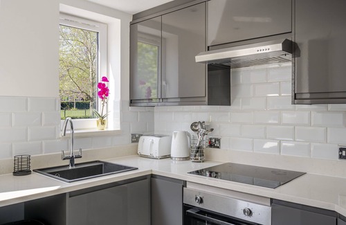 Chelmsford Apartment | Luxurious 2 Bed Free Parking nr Chelmsford City