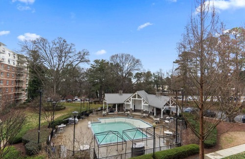 Crabtree Apartment | Luxurious 2 Bed Suite - in Raleigh!