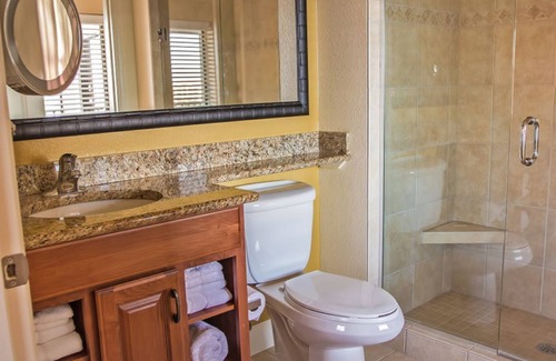 Florida Central Atlantic Coast Hotel | Luxurious 2 Bedroom condo ,Sleep 8 at West gate Lake Resort