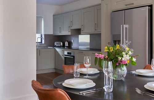 Chittlehamholt Cabin | Luxurious 2 bedroom lodges with stunning meadow views.