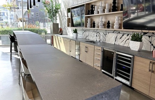 Platinum Triangle Apartment | Luxurious 2 bedroom in NICE AREA