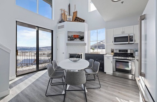 Park City Condo | Luxurious 2 Bedroom Condo at The Mason, Ski Run Views, Pool, & Prime Deer Valley Access!