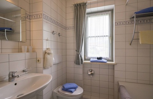 Oberaudorf Apartment | Luxurious 2 room apartment with south balcony sauna swimming pool