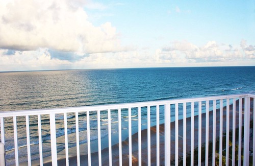 Seawinds Condo Condo | Luxurious 2BD/2BA Direct Beachfront Condo Sleeps 6, Ormond Beach/Dayton