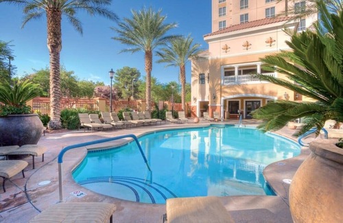 Las Vegas Condo | Luxurious 2BR Suite at Wyndham Grand Desert